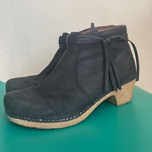 Dansko Clog Booties size 9- Swedish Clog Boots- Winter Booties